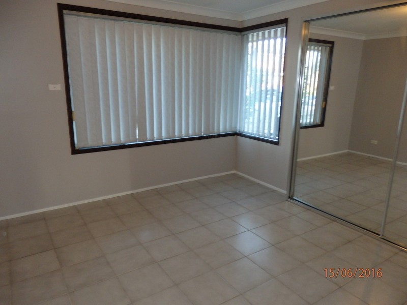 18 Brigalow Avenue, Casula NSW 2170