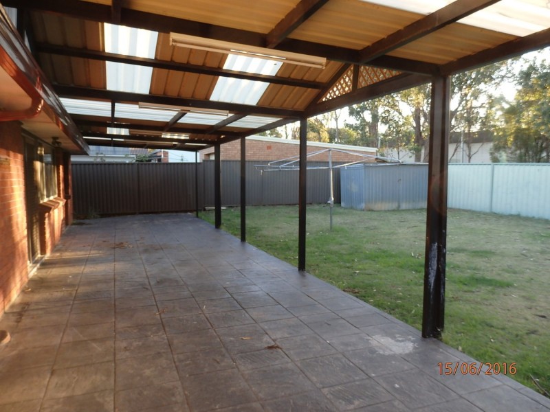 18 Brigalow Avenue, Casula NSW 2170