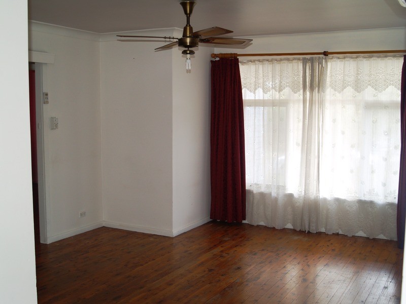 8 Hitter Avenue, Casula NSW 2170