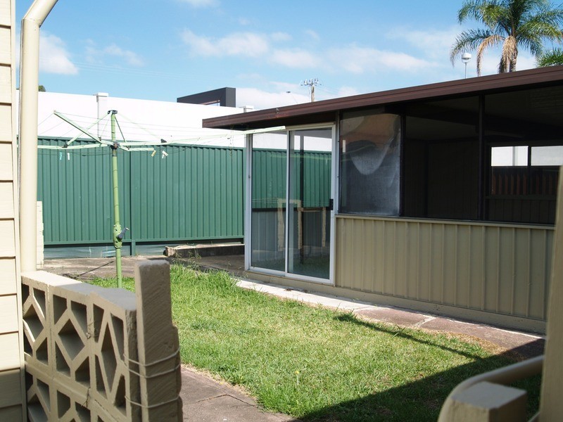 8 Hitter Avenue, Casula NSW 2170