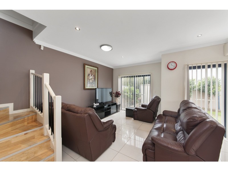 9/18 Holland Crescent, Casula NSW 2170