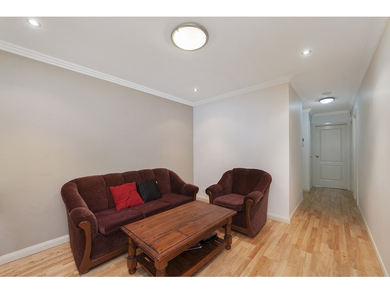 9/18 Holland Crescent, Casula NSW 2170