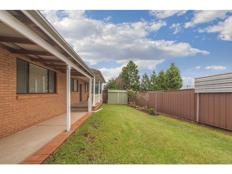 62 Jacaranda Crescent, Casula NSW 2170