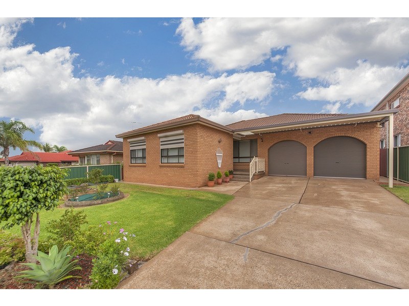 62 Jacaranda Crescent, Casula NSW 2170