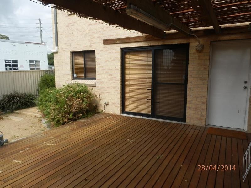 1/5 Lang Road, Casula NSW 2170