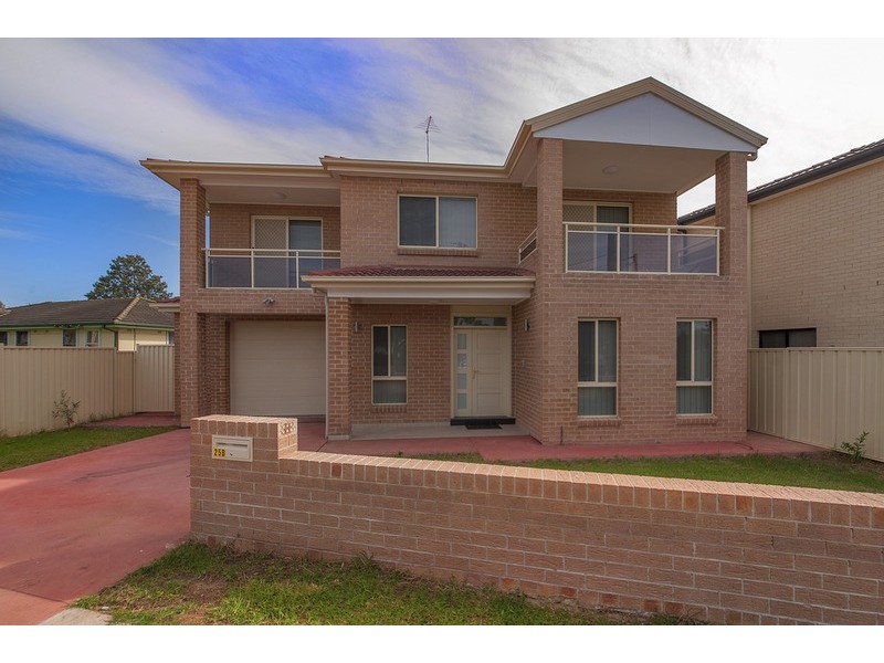 25b West  Street, Lurnea NSW 2170