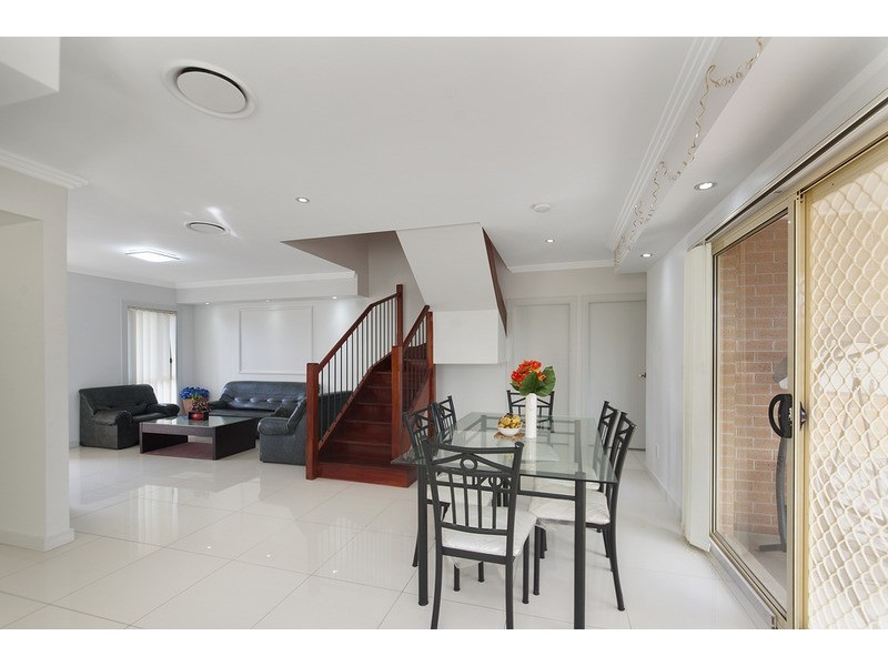 25b West  Street, Lurnea NSW 2170