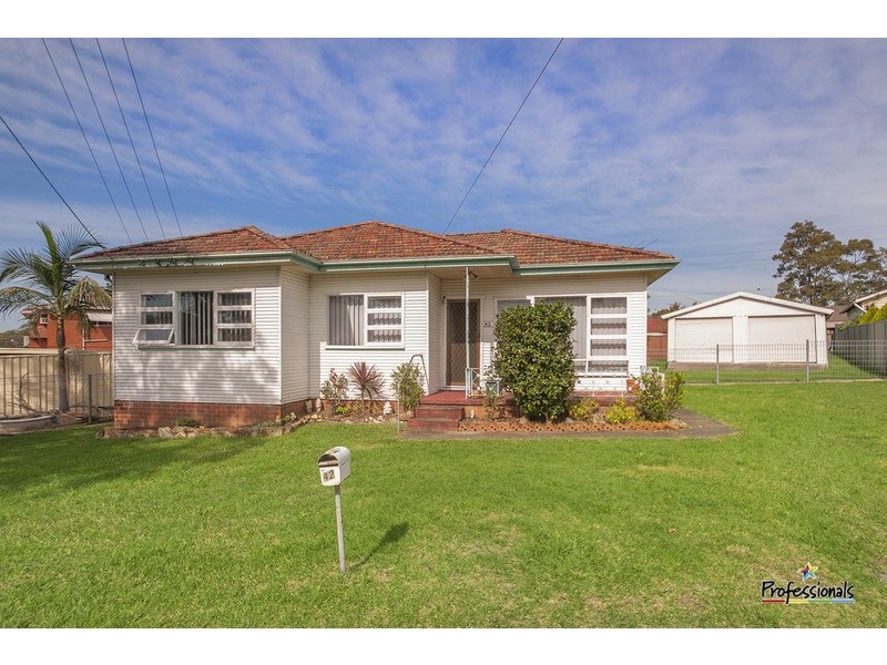 42 Holland  Crescent, Casula NSW 2170