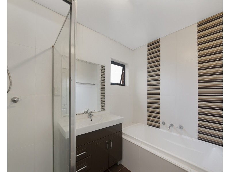 9/18 Holland Crescent, Casula NSW 2170