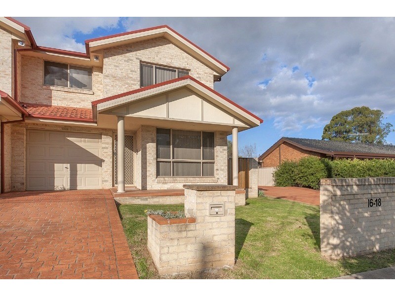 3/16-18 Carnation Avenue, Casula NSW 2170