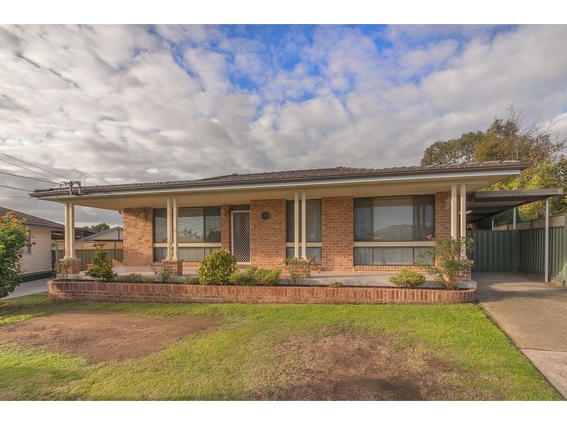 9 Simpson Avenue, Casula NSW 2170