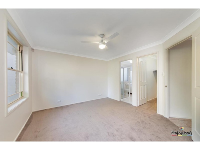 26 Niland Way, Casula NSW 2170