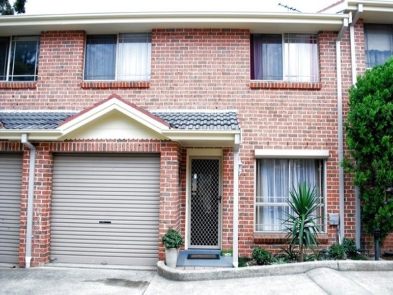 10/13-15 Carnation Avenue, Casula NSW 2170