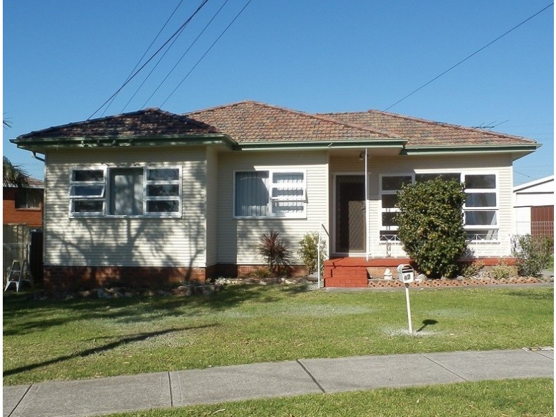 42 Holland Crescent, Casula NSW 2170