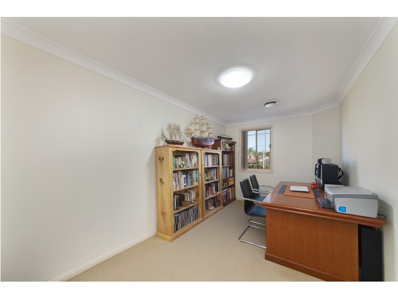 81 Alderson Avenue, Liverpool NSW 2170