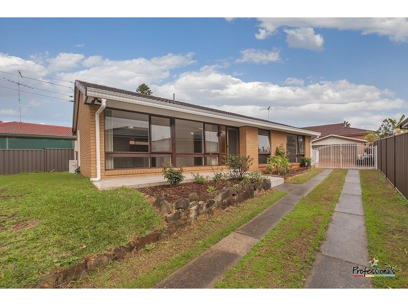 18 Mckell  Avenue, Casula NSW 2170