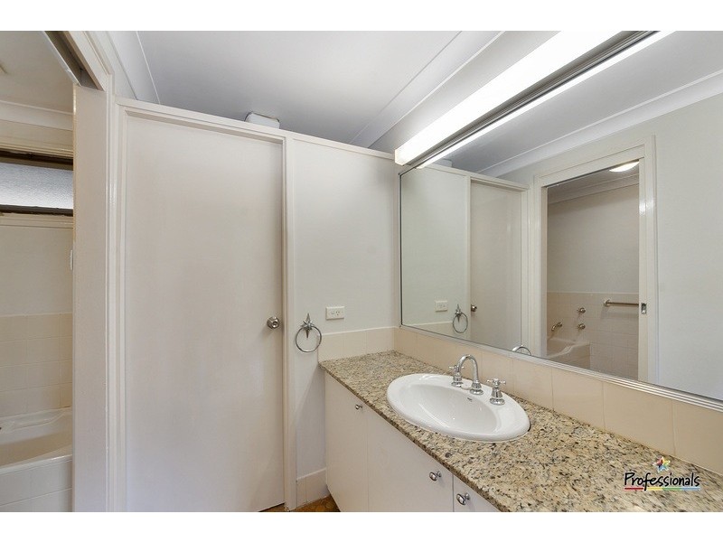 18 Mckell  Avenue, Casula NSW 2170