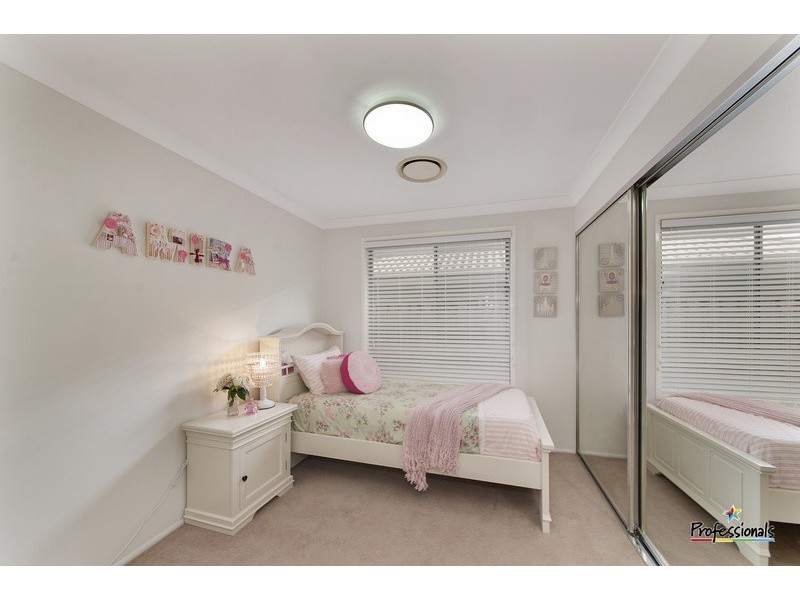 32 Paperbark Circuit, Casula NSW 2170