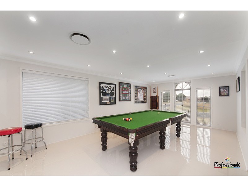 32 Paperbark Circuit, Casula NSW 2170