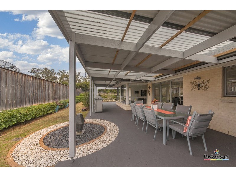 32 Paperbark Circuit, Casula NSW 2170