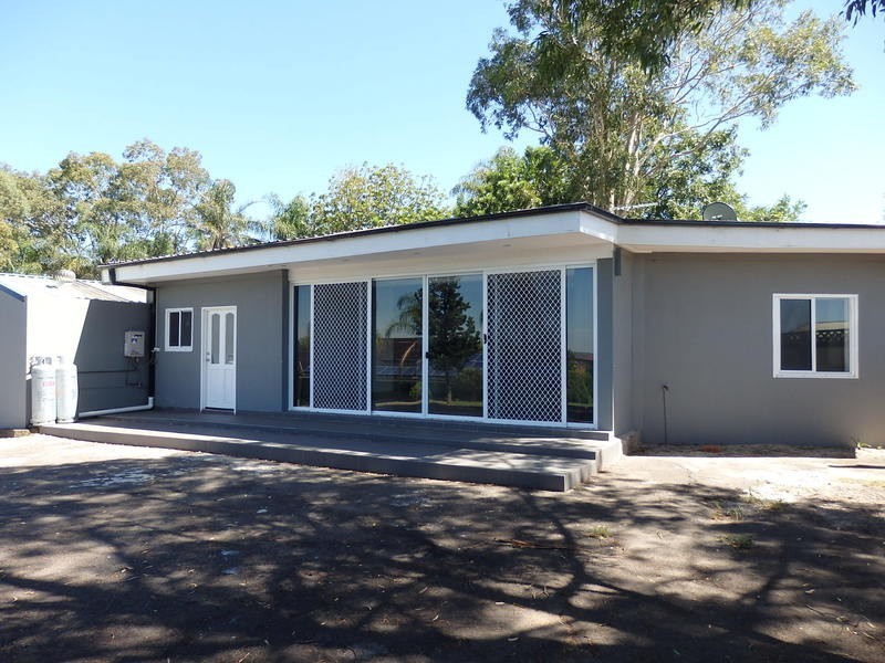 Granny Flat/208 Campbelltown Road, Denham Court NSW 2565