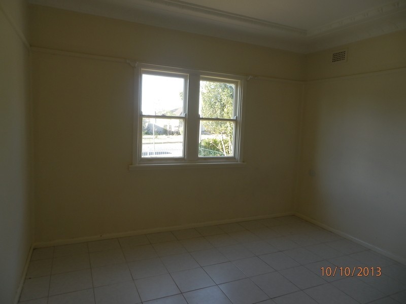 34 Demeyrick  Avenue, Casula NSW 2170