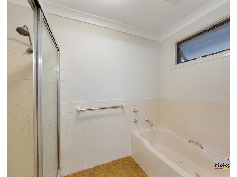 18 Mckell Avenue, Casula NSW 2170