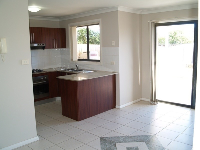 12/10 Yerona Street, Prestons NSW 2170