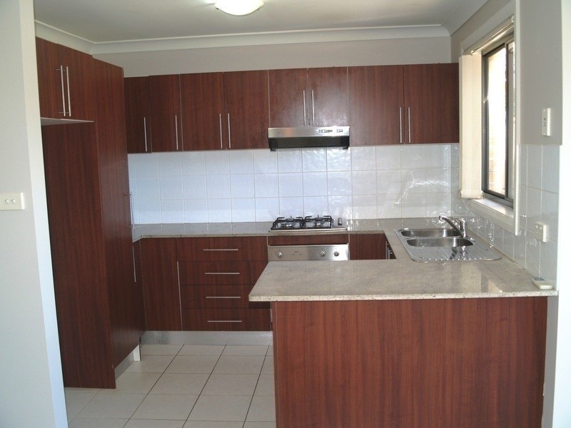 12/10 Yerona Street, Prestons NSW 2170