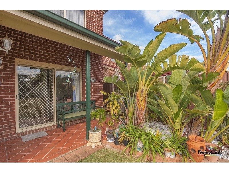 8B Doomben Close, Casula NSW 2170