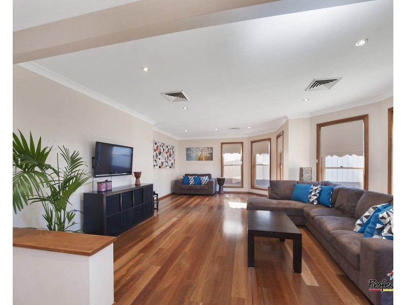 14 Tarago Place, Prestons NSW 2170