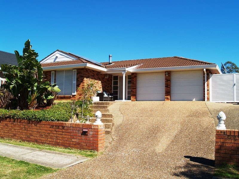 71 Ingham Drive, Casula NSW 2170