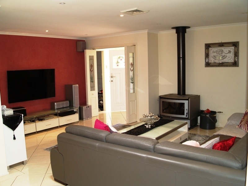 71 Ingham Drive, Casula NSW 2170