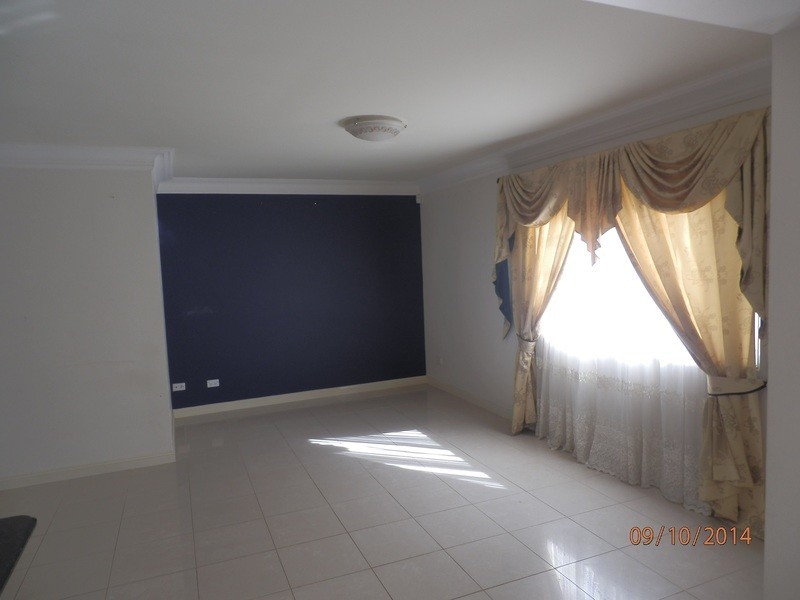 116 Kendall Drive, Casula NSW 2170