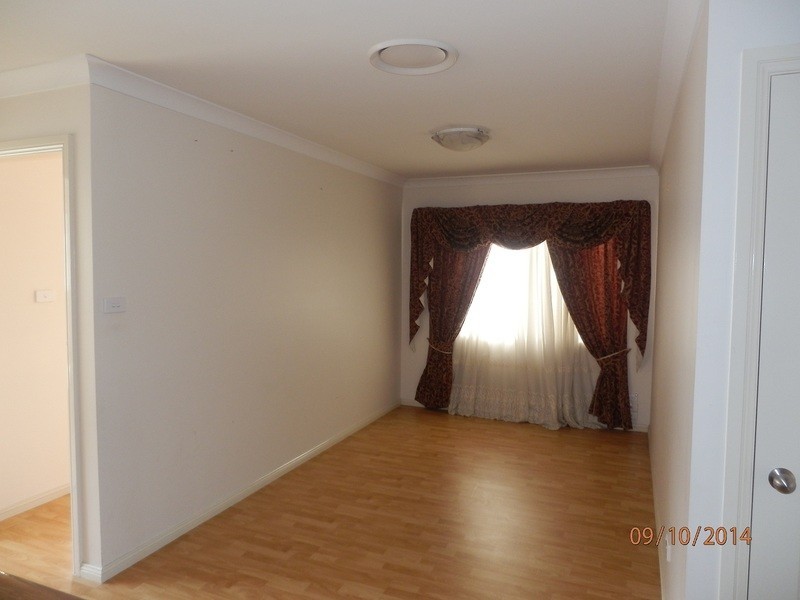 116 Kendall Drive, Casula NSW 2170