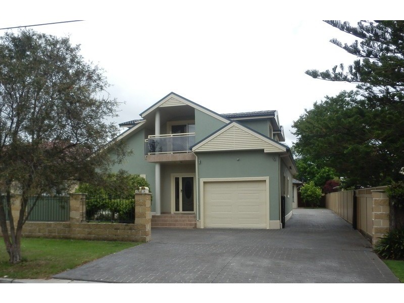 21 Canberra Avenue, Casula NSW 2170