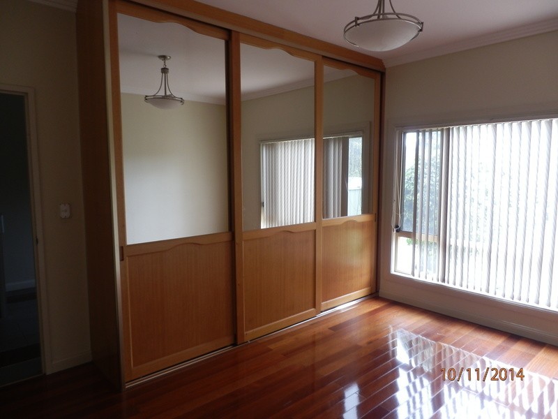 21 Canberra Avenue, Casula NSW 2170