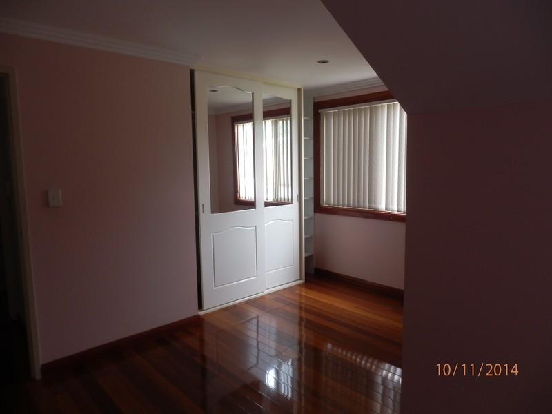 21 Canberra Avenue, Casula NSW 2170