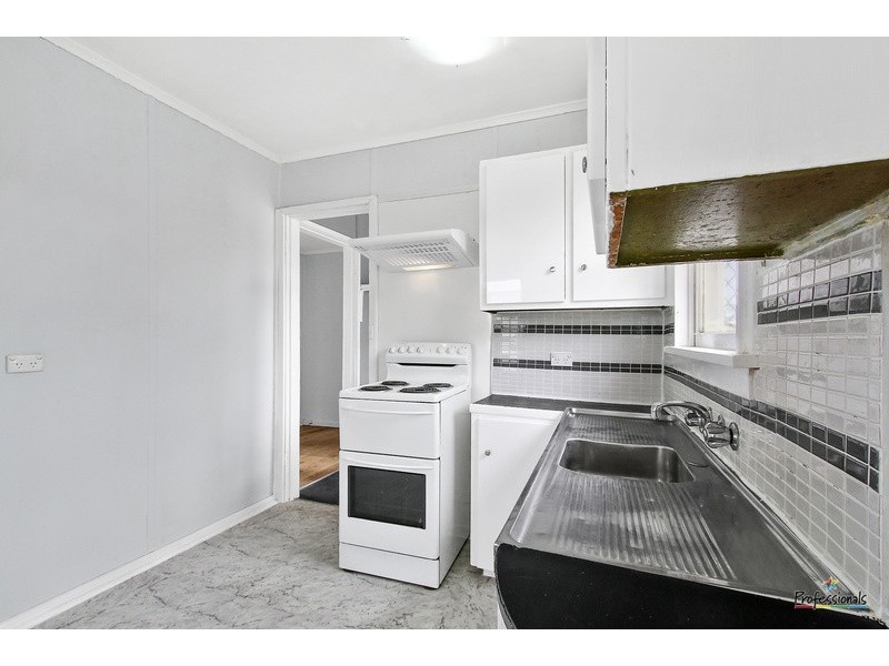 19 Fitzpatrick Crescent, Casula NSW 2170