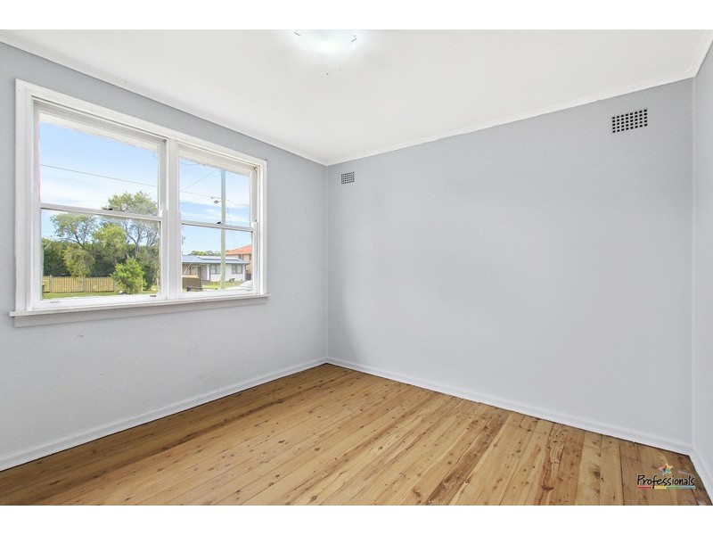 19 Fitzpatrick Crescent, Casula NSW 2170