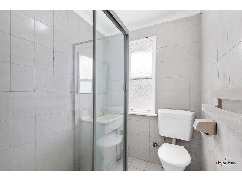 19 Fitzpatrick Crescent, Casula NSW 2170