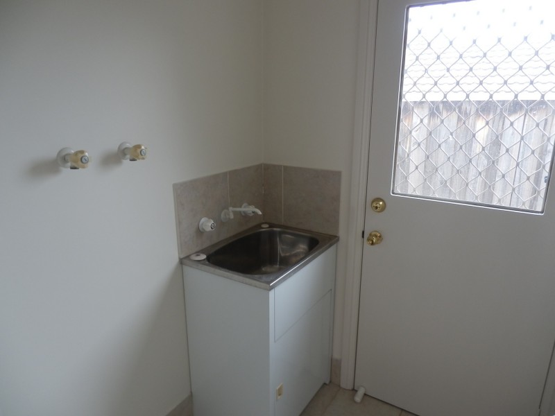 6 Nutmeg Close, Casula NSW 2170