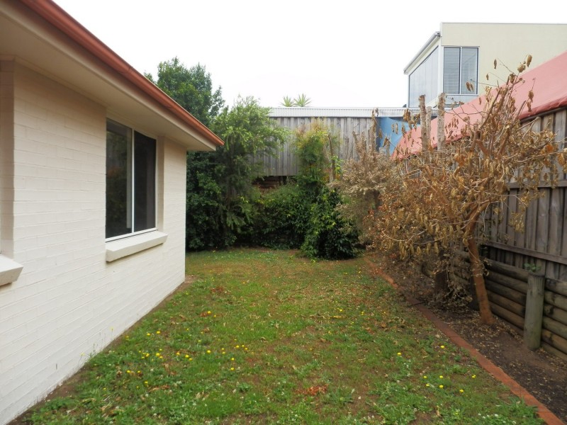 6 Nutmeg Close, Casula NSW 2170