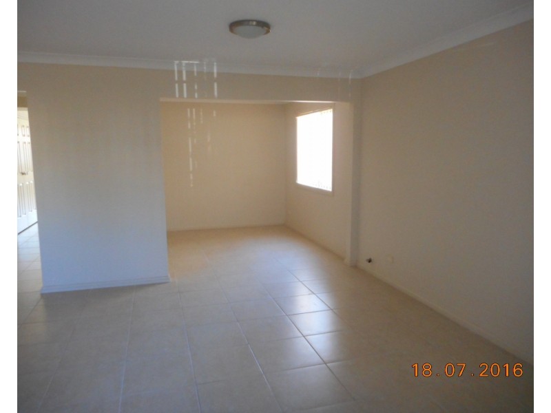 2/6 Aintree Close, Casula NSW 2170