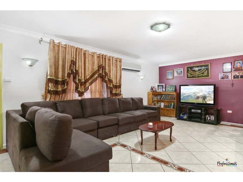 121 Wonga Road, Lurnea NSW 2170