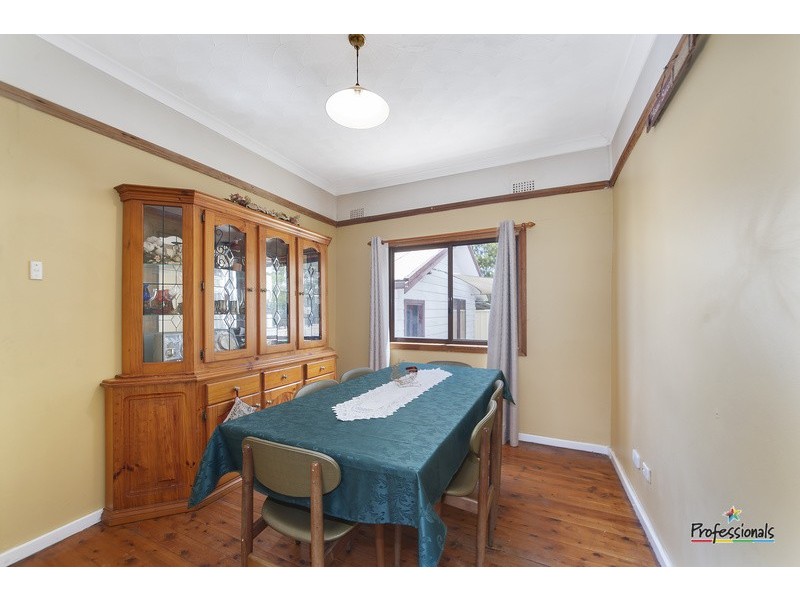 81 Demeyrick Avenue, Casula NSW 2170