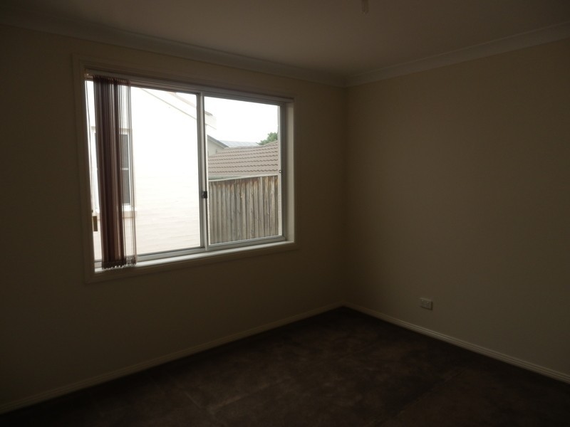 6 Nutmeg Close, Casula NSW 2170