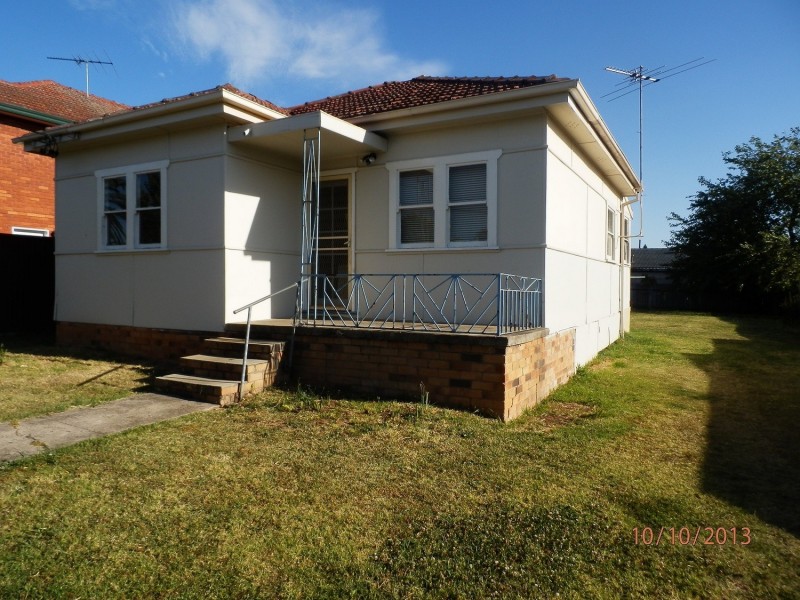 34 Demeyrick Avenue, Casula NSW 2170