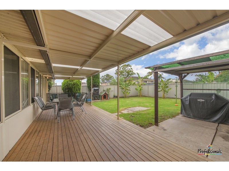 4 Kenny Avenue, Casula NSW 2170