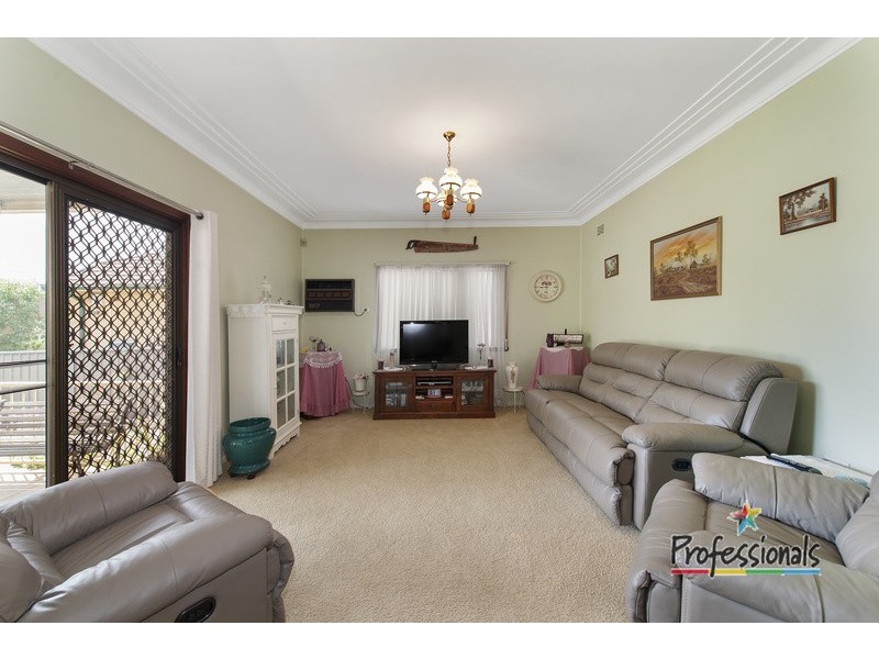 32 Casula Road, Casula NSW 2170